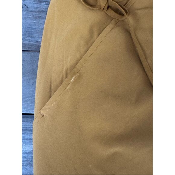 NWT Athleta Marlow Romper‎ Size Medium Tuscan Yellow Gold - Picture 8 of 8